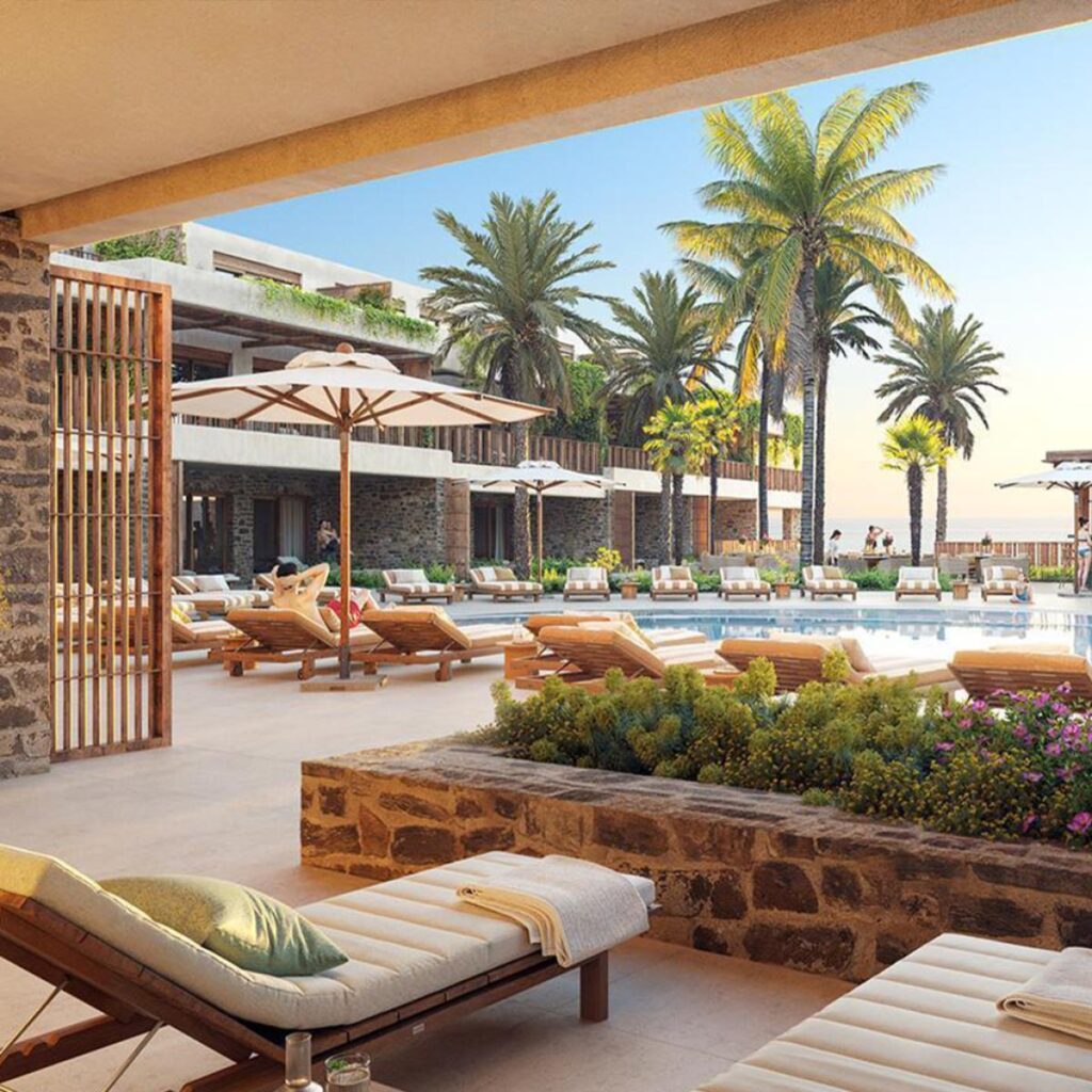 Modern appartement in Benissa aan de Costa Blanca Noord met direct toegang tot het zwembad en een reeds geregelde verhuurlicentie.